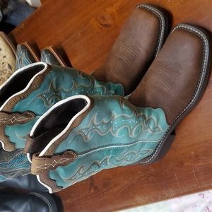 JUSTIN WOMEN'S RAYA TURQUOISE WESTERN BOOTS - SQUARE TOE.